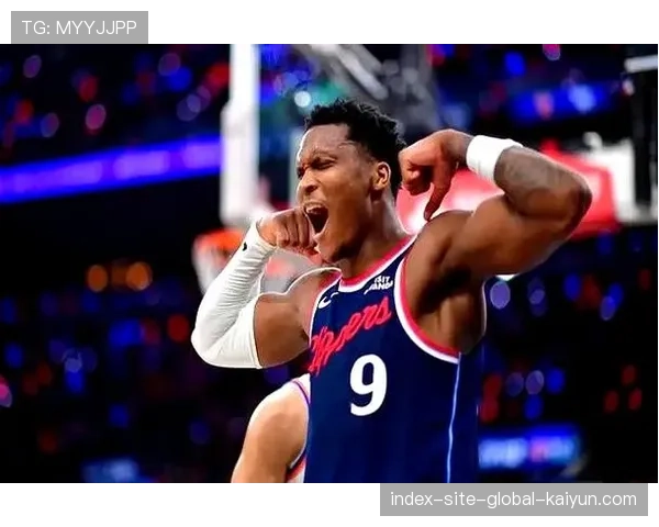 加兰称逐渐适应新环境，快船化学反应建设持续推进